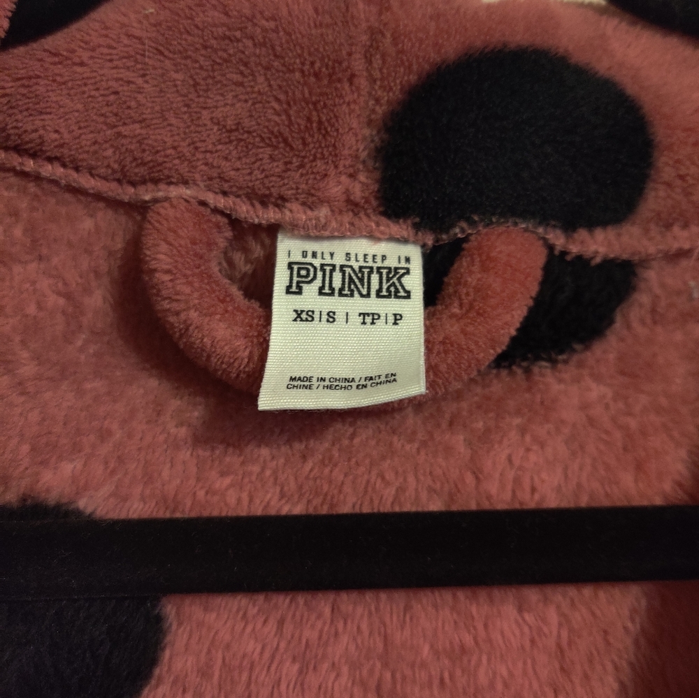 Pink Victoria Secret Robe. - Picture 2 of 2